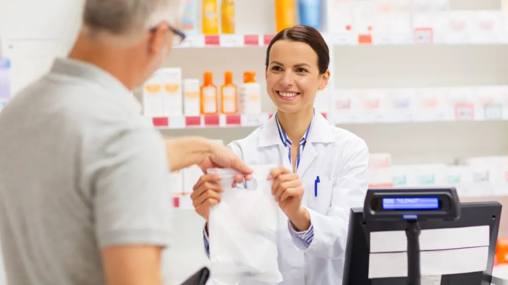 Retail and pharmacy safes